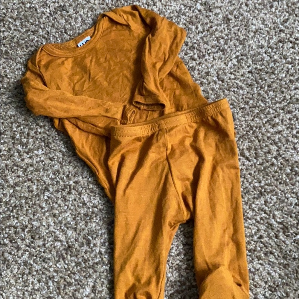 Two piece pajama set super soft!